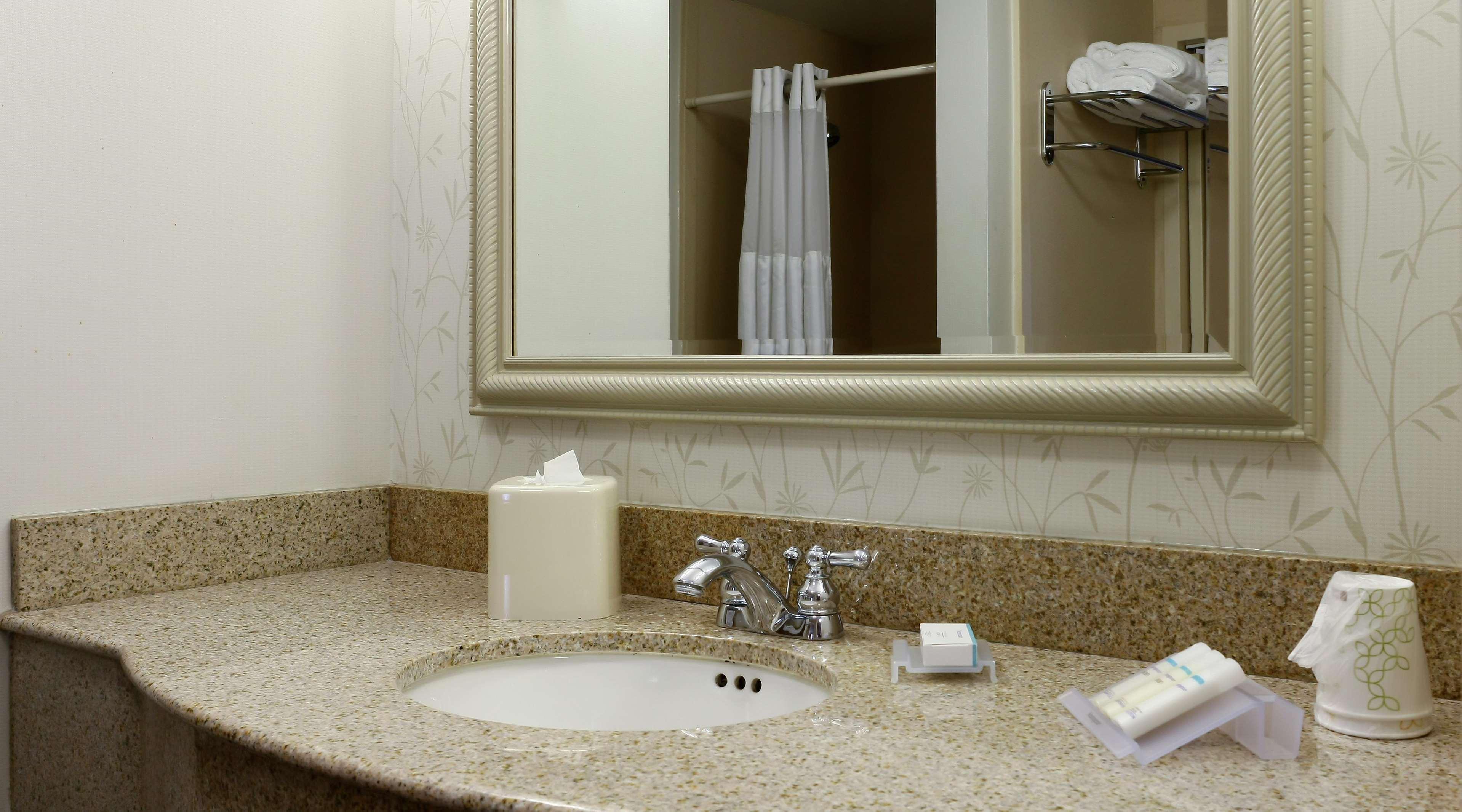 Hilton Garden Inn Secaucus/Meadowlands Exterior photo