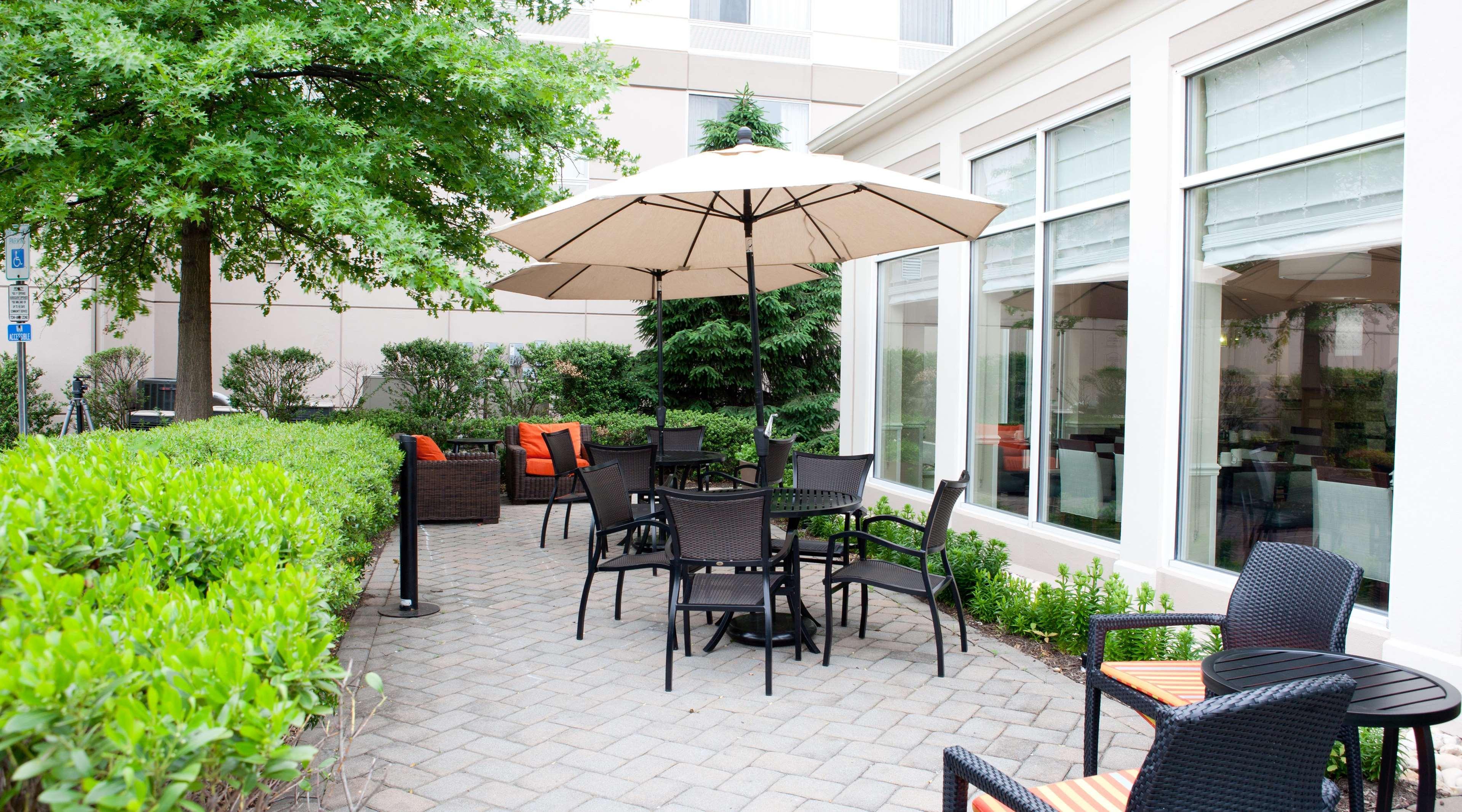 Hilton Garden Inn Secaucus/Meadowlands Exterior photo