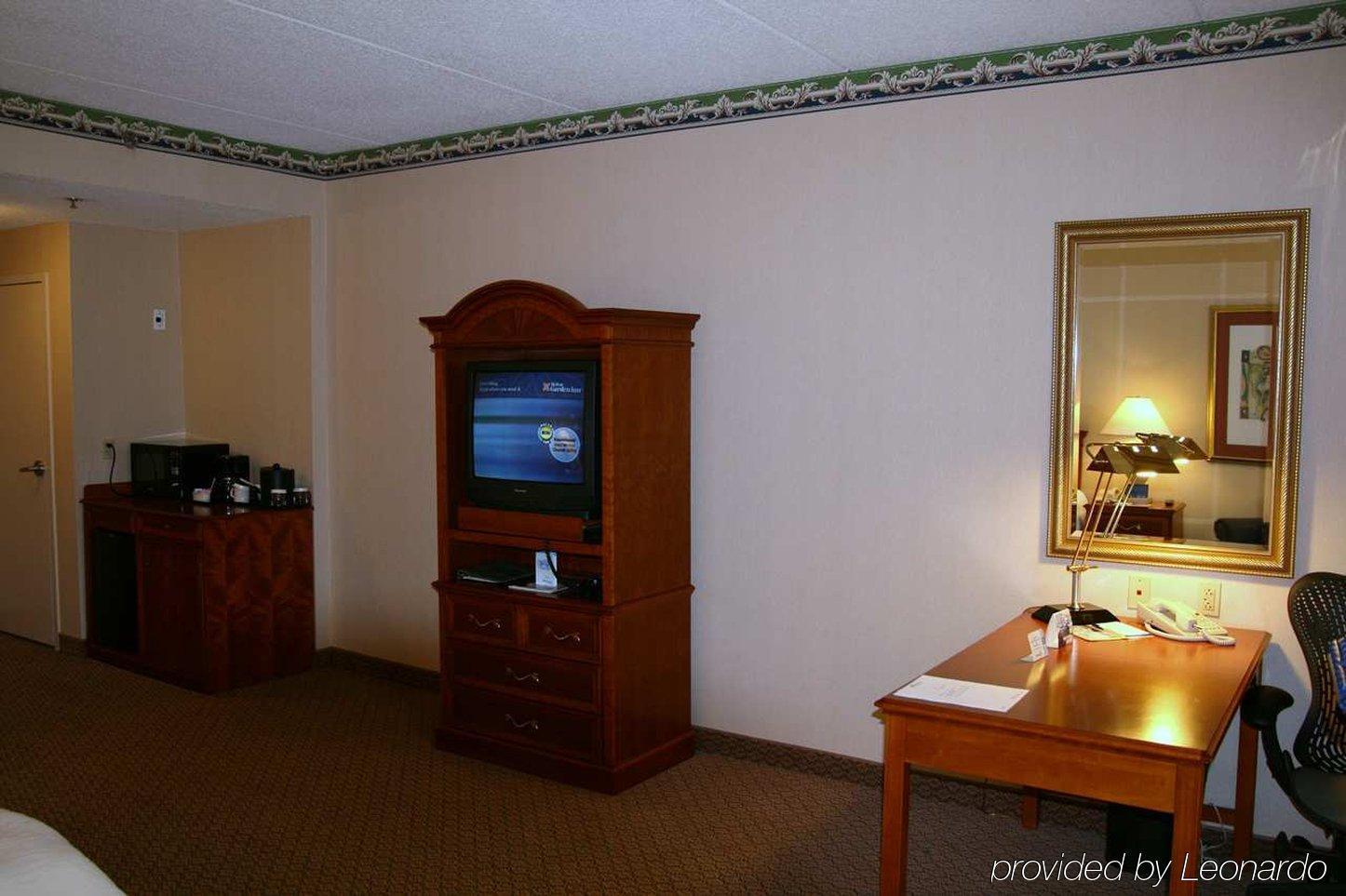 Hilton Garden Inn Secaucus/Meadowlands Room photo